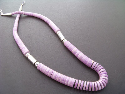 phosphosideritesilverdiscnativeamericanpurplenecklacejewelry (2).jpg